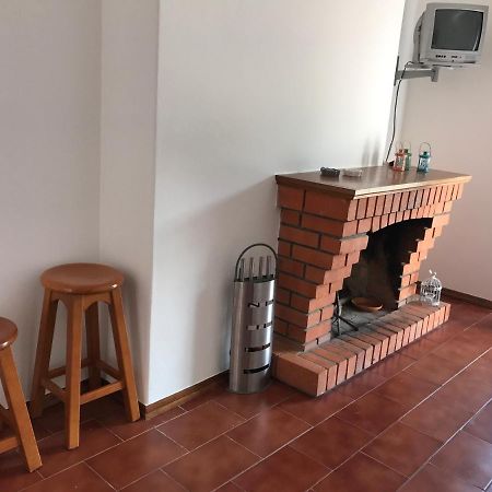 Europa Apart Acomodação com café da manhã Castanheira de Pera Exterior foto