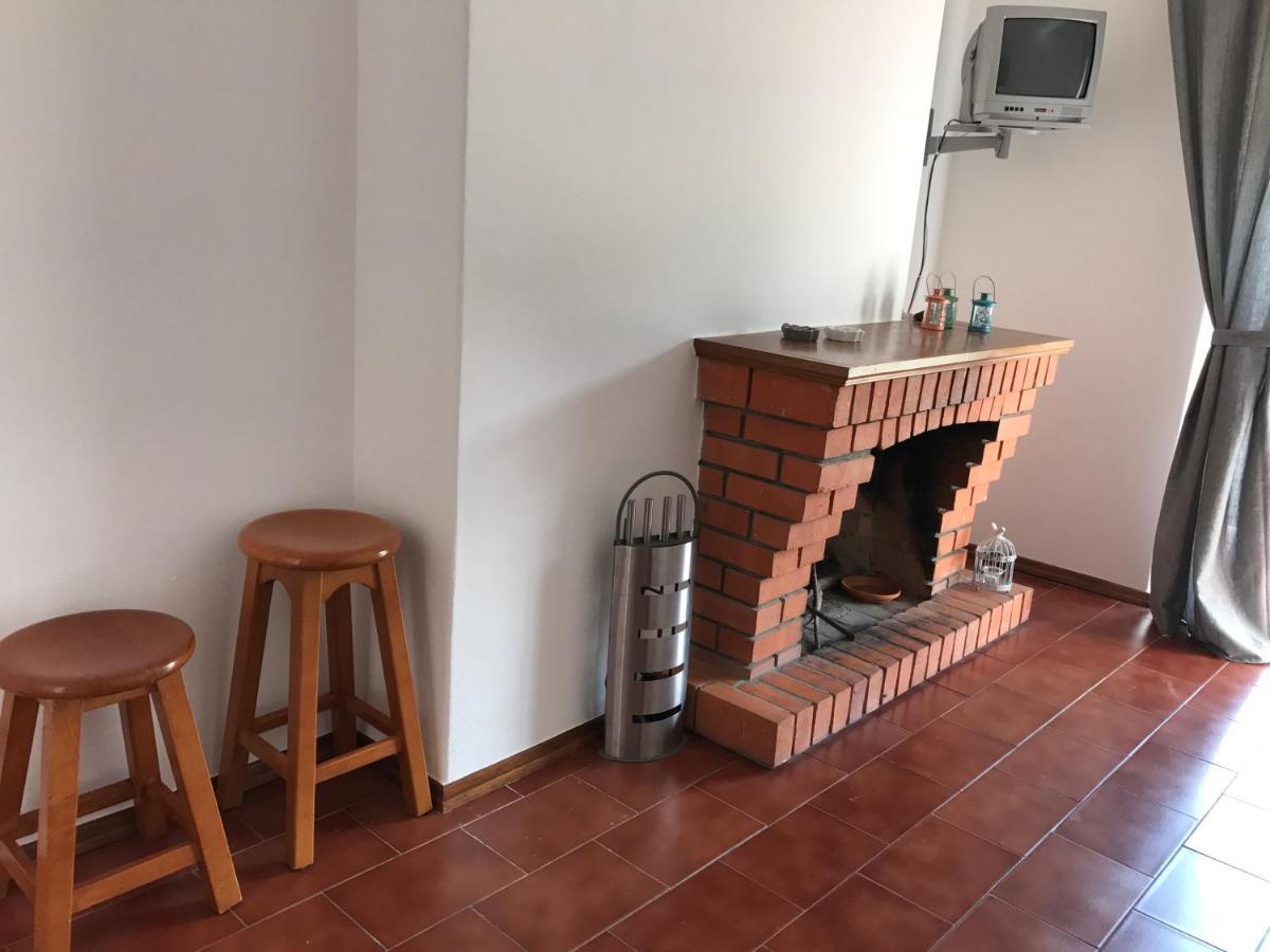 Europa Apart Acomodação com café da manhã Castanheira de Pera Exterior foto