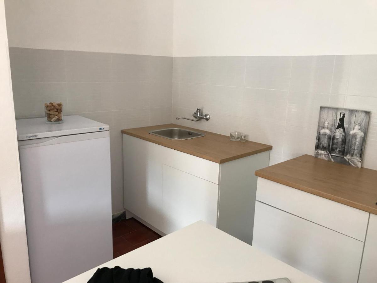Europa Apart Acomodação com café da manhã Castanheira de Pera Exterior foto